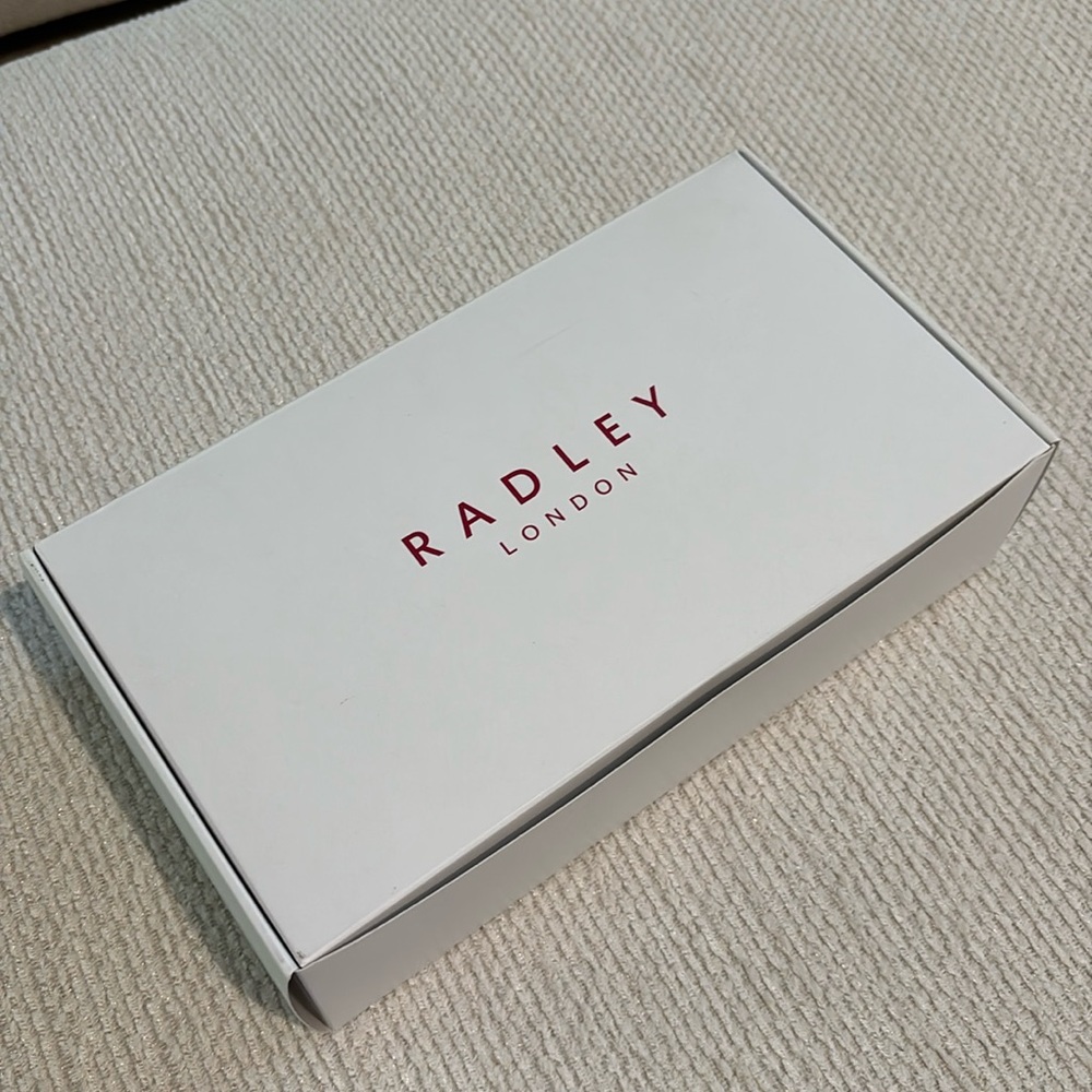 Radley London gift box with tissue paper Scottie dog